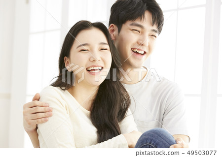 Couple lifestyle 49503077