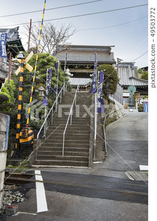 Manfukuji接近道路和交叉口(鎌倉市,鎌倉市) Manfukuji接近道路和交叉口(鎌倉市,鎌倉市) 49503772