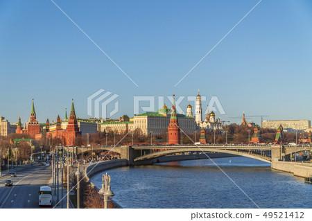 The Moscow Kremlin. View from the river on a sunny day 49521412