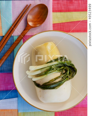Korean food Dongchimi 49523499