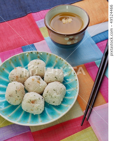 Korean Food Glutinous rice dumplings and Korean sweet sake Korean Food Glutinous rice dumplings and Korean sweet sake 49524466