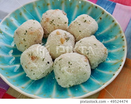 韓國食品糯米粽子和韓國甜酒 49524474