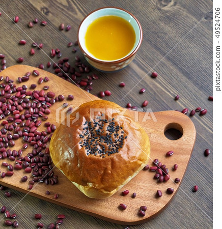 甘藷和紅豆和甜酸奶油 甘藷和紅豆和甜酸奶油 49524706