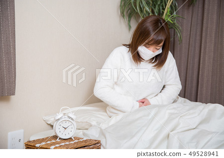 胃痛的女人 胃痛的女人 49528941