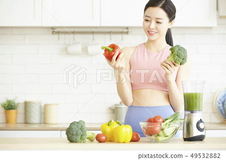 Female healthy Female healthy 49532882