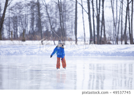 Girls to skate Girls to skate 49537745
