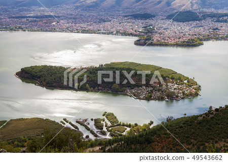 Beautiful panoramic view of Ioannina lake from 49543662