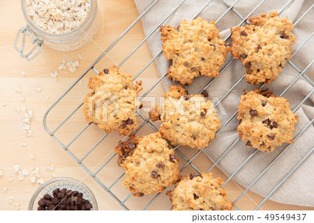 Oatmeal Cookie 49549437