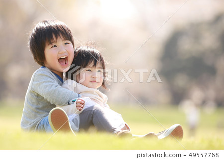 微笑的孩子 微笑的孩子 49557768