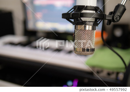 Studio condenser microphone select focus shallow 49557992