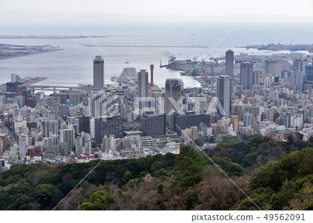 從Shozan,六甲山市看到的神戶市區 從Shozan,六甲山市看到的神戶市區 49562091