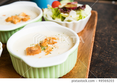 Good-looking Sagoi Yume Onoyu. 49569203