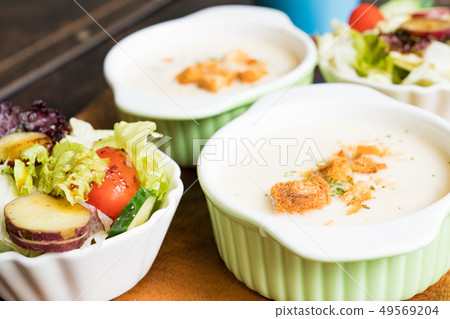 Good-looking Sagoi Yume Onoyu. 49569204