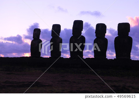 Moai 49569615