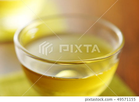 Cold green tea 49571155