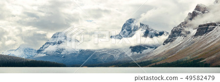 Bow Lake Bow Lake 49582479