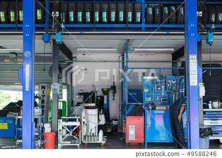 Checking car suspension Checking car suspension 49588246