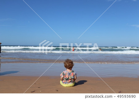 寶貝看海 49593690