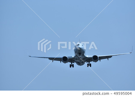 飛機降落前 49595004