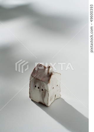 Tree shade house image (white background) Tree shade house image (white background) 49600393