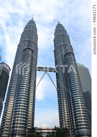 Petronas Twin Towers Petronas Twin Towers 49602171