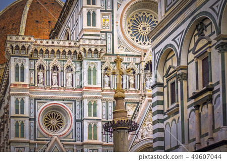 Florence, Baptistery and the famous Duomo, Santa Florence, Baptistery and the famous Duomo, Santa 49607044