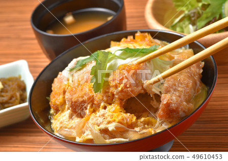 大米麵包豬肉 49610453