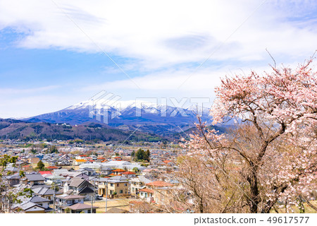 We look at Zao from spring Shiroishi city 49617577