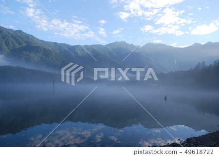Morning of Kamikochi Taisho pond Morning of Kamikochi Taisho pond 49618722