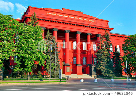 The central entrance with beautiful red columns to The central entrance with beautiful red columns to 49621846