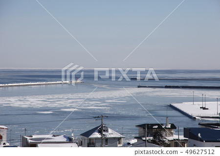 Ice floe _ Monbetsu city Ice floe _ Monbetsu city 49627512
