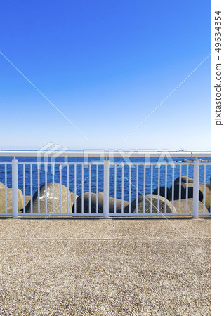[Kanagawa] Enoshima Breakwater 49634354