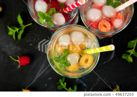 Detox infused flavored water with three color 49637203