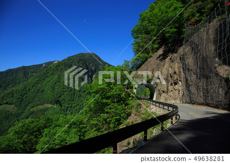 《山梨縣南部阿爾卑斯山超級森林路》山梨一側的南阿爾卑斯山超級森林路風光 《山梨縣南部阿爾卑斯山超級森林路》山梨一側的南阿爾卑斯山超級森林路風光 49638281