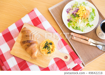 Breakfast image 49642218