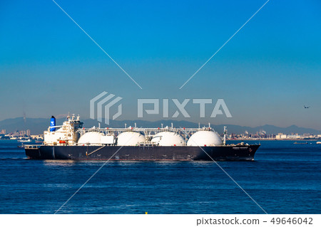 Large tanker Tokyo Bay 49646042