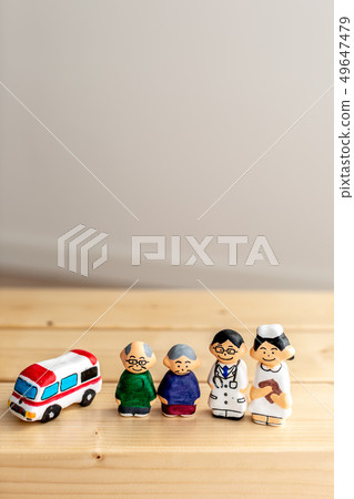 Hospital doctor nurse ambulance senior Hospital doctor nurse ambulance senior 49647479