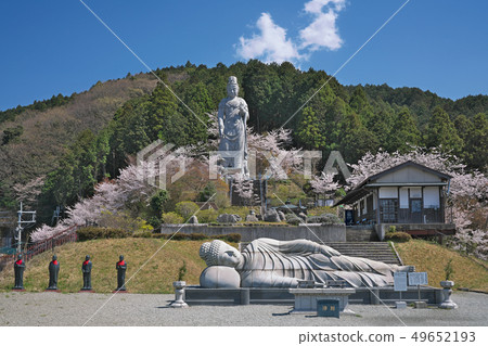 [Tempo-ji Temple Tenji-tokodai Nirvana stone statue] Tsubosaka, Takatori-cho, Taka-shi-gun, Nara Prefecture 49652193
