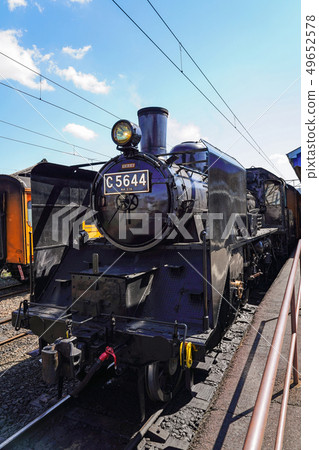 SL,C5644停在Oigawa Shindo Station Shinkanaya站 SL,C5644停在Oigawa Shindo Station Shinkanaya站 49652578