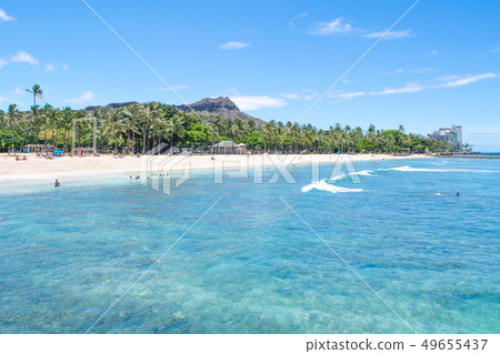 Diamond Head and Kuhio Beach, Oahu, Hawaii Diamond Head and Kuhio Beach, Oahu, Hawaii 49655437