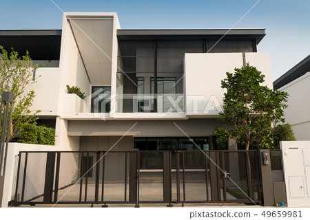 New luxury house for sale or rent. 49659981