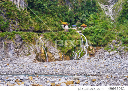 Beautiful scenic of Changchun shrine on the cliff 49662081