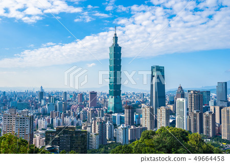 Beautiful landscape and cityscape of taipei 101 building and architecture in the city 49664458