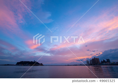 Sunset of Shonan Enoshima, Kamakura Kushigosu Sunset of Shonan Enoshima, Kamakura Kushigosu 49665325