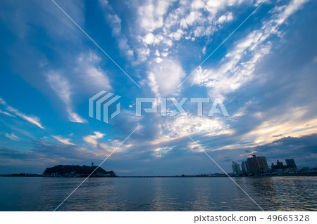 Sunset of Shonan Enoshima, Kamakura Kushigosu 49665328
