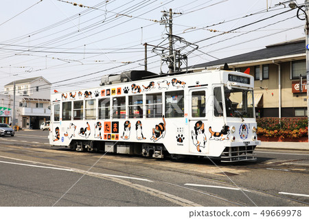 Okayama city tram 4935 Okayama city tram 4935 49669978
