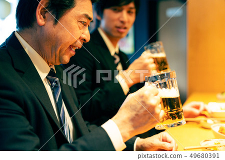 酒館工薪族商人 49680391