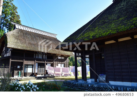 Takayanagi Ashinoshima ring village in autumn (Niigata Prefecture) Takayanagi Ashinoshima ring village in autumn (Niigata Prefecture) 49680653