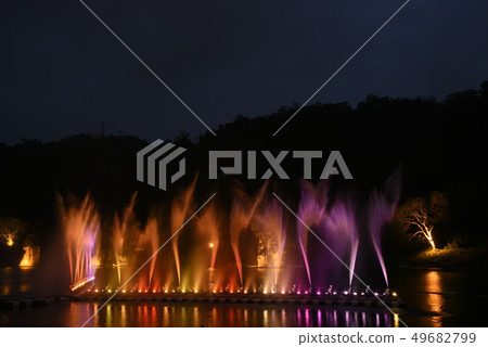 新店碧潭水舞 49682799