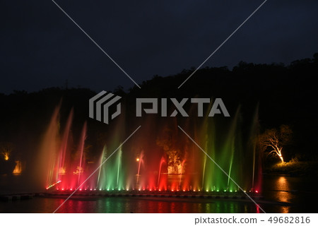 新店碧潭水舞 49682816